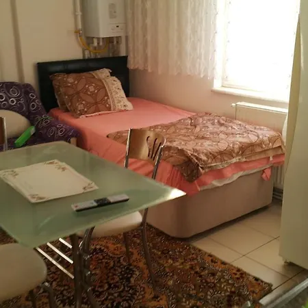 A With A Double Bed And A Balcony Séjour chez l'habitant