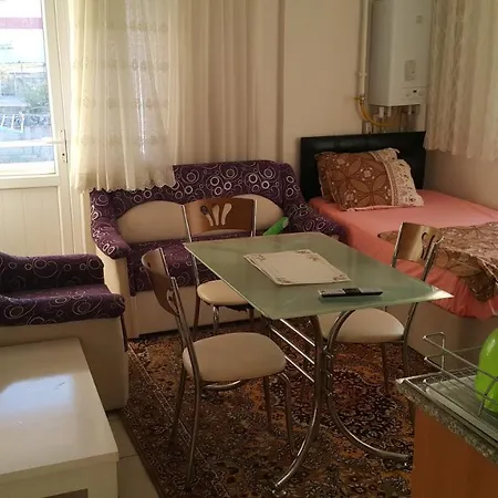 Séjour chez l'habitant A With A Double Bed And A Balcony